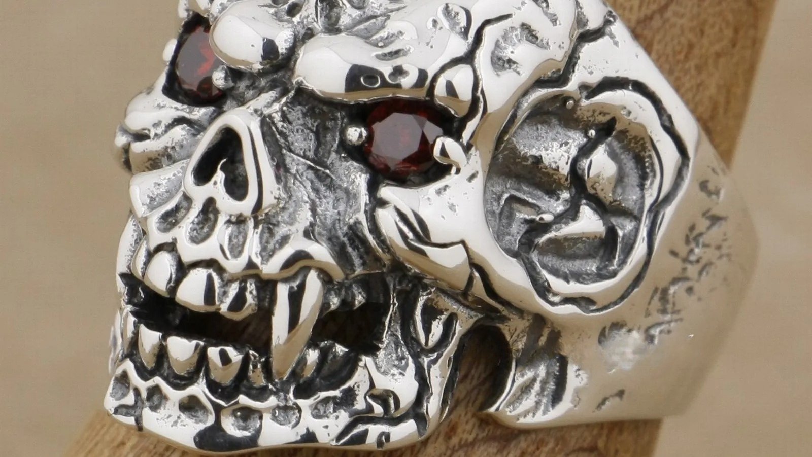 🧛‍♂️ Le Monstre dans le Métal